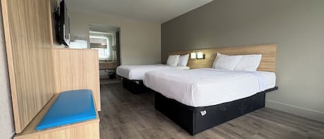 Escritorio, cunas gratuitas, camas extra y wifi gratis