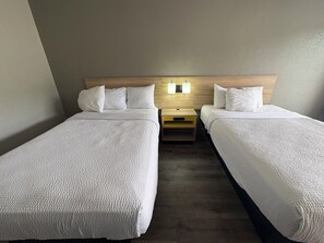 Deluxe Room, 2 Double Beds, Non Smoking | Desk, free cribs/infant beds, rollaway beds, free WiFi