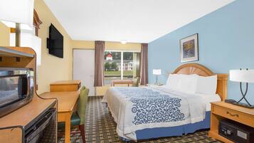 Accessible Room, 1 King Bed, Non-Smoking | 書桌、免費搖籃/嬰兒床、折疊床/加床、免費無線上網