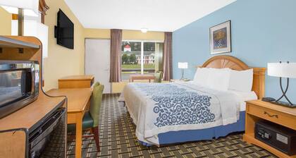 Days Inn by Wyndham Ruther Glen Kings Dominion Area