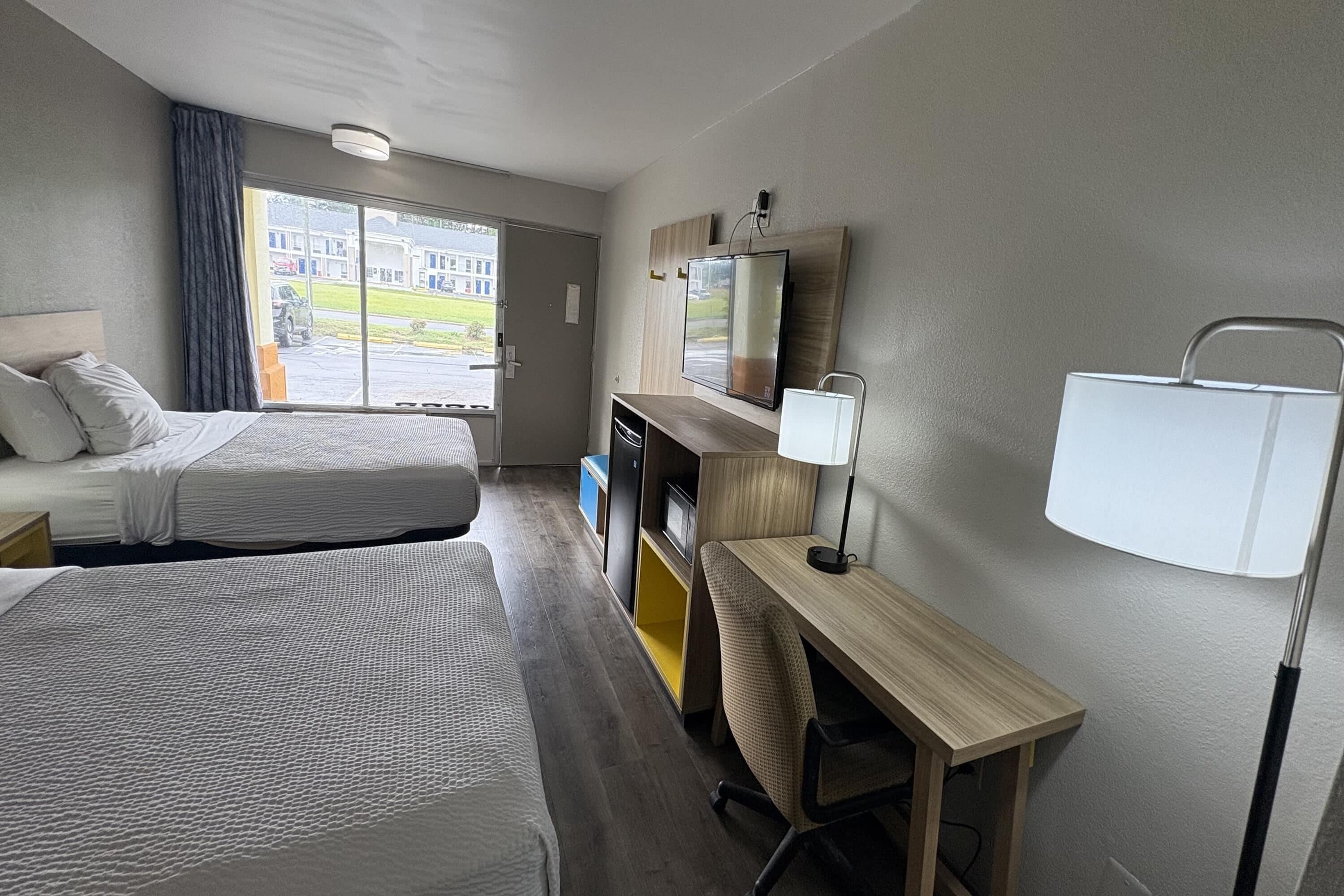 Skrivbord, gratis barnsängar, extrasängar och gratis wi-fi