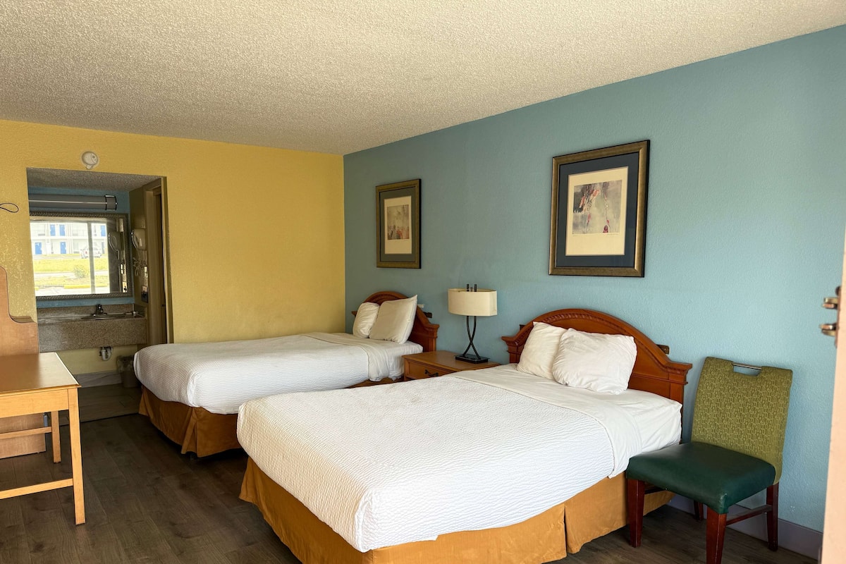Desk, free cots/infant beds, rollaway beds, free WiFi