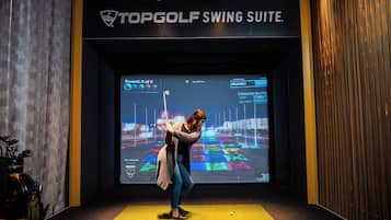 Campo pratica di golf al coperto