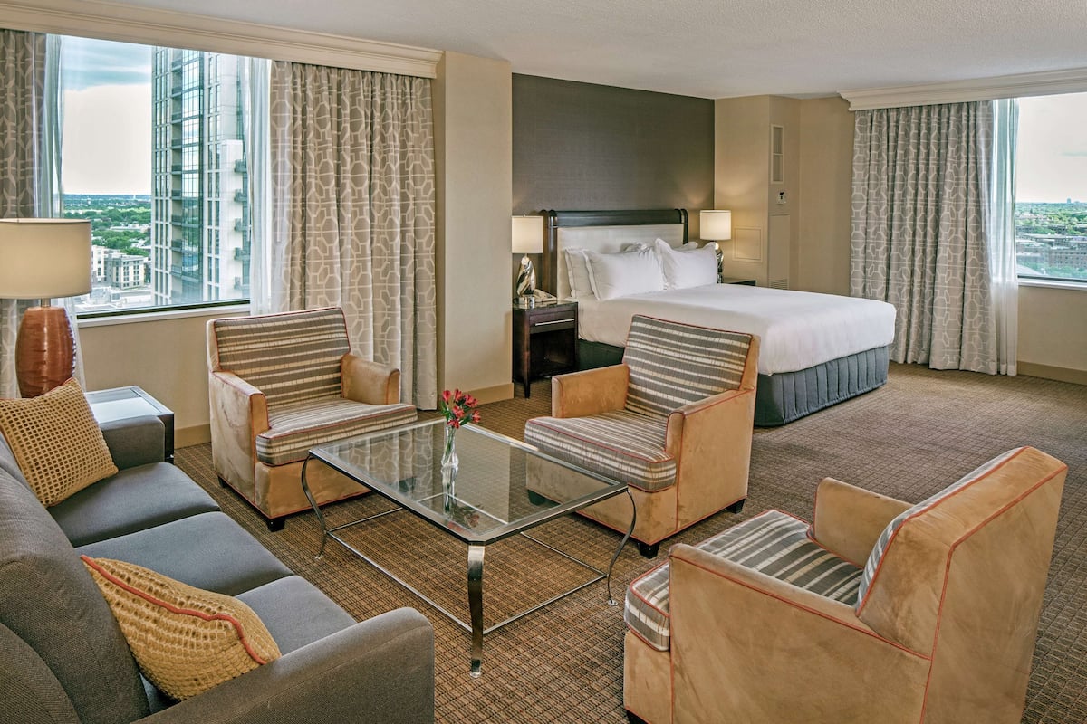 Premium bedding, down comforters, pillowtop beds, in-room safe