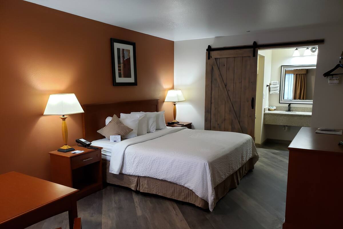 Ropa de cama de alta calidad, cubrecamas y cortinas blackout 