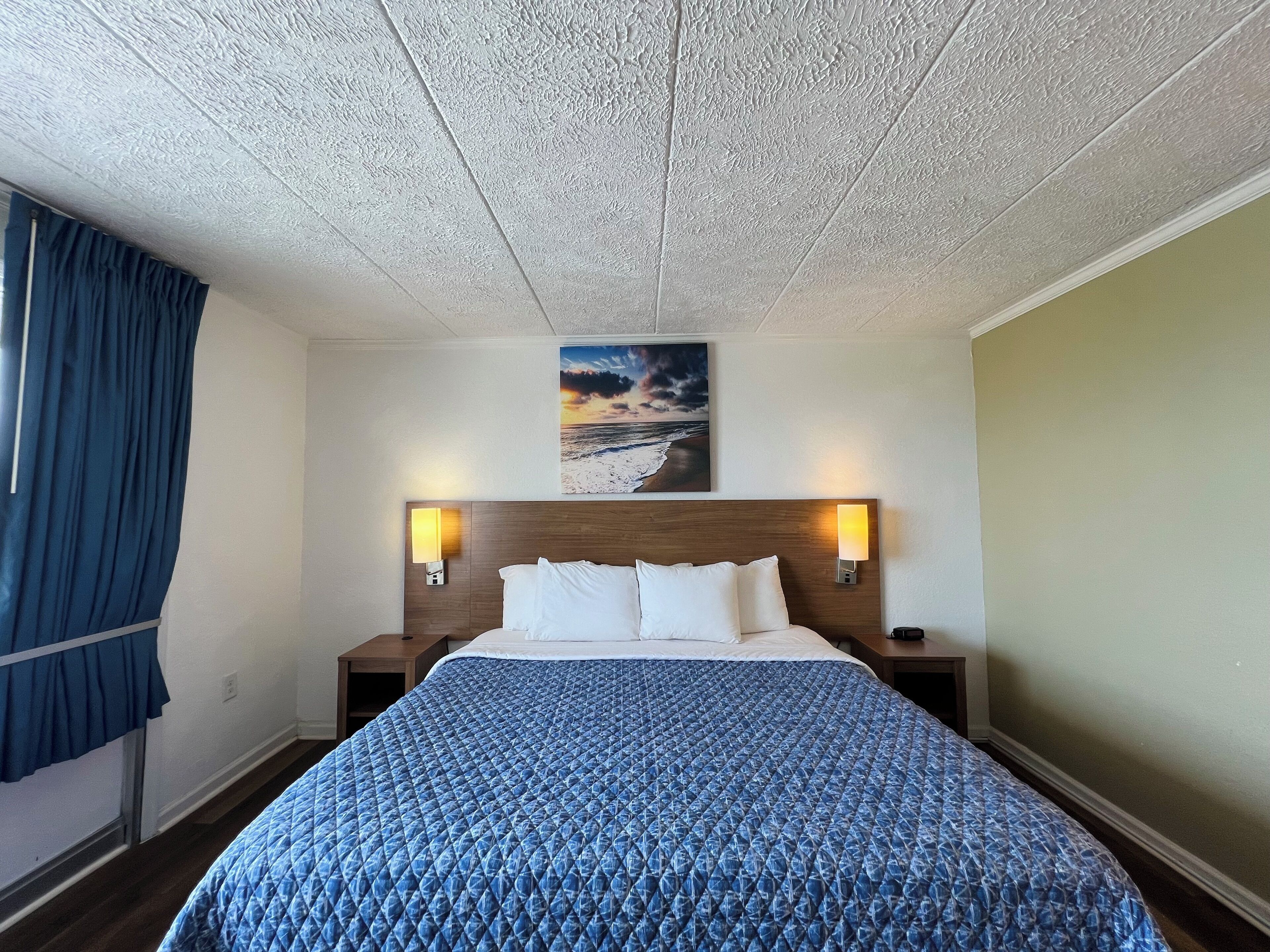 King Room with Ocean View - Non Smoking