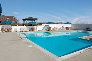 Seasonal outdoor pool
