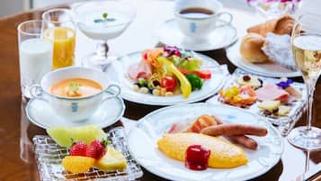 Daily buffet breakfast for a fee