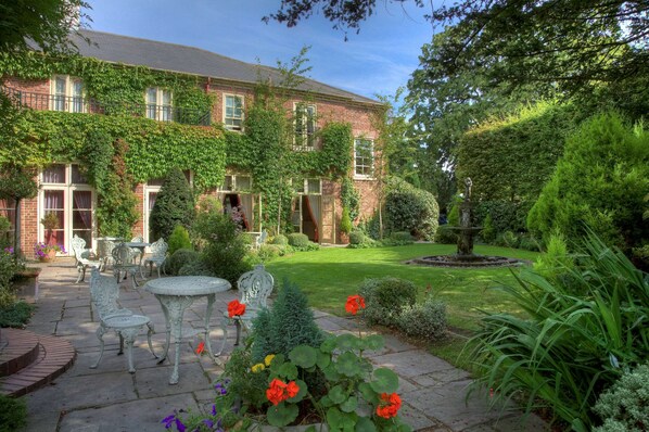 Exterior - York Pavilion Hotel, Sure Hotel Collection by Best Western (York)