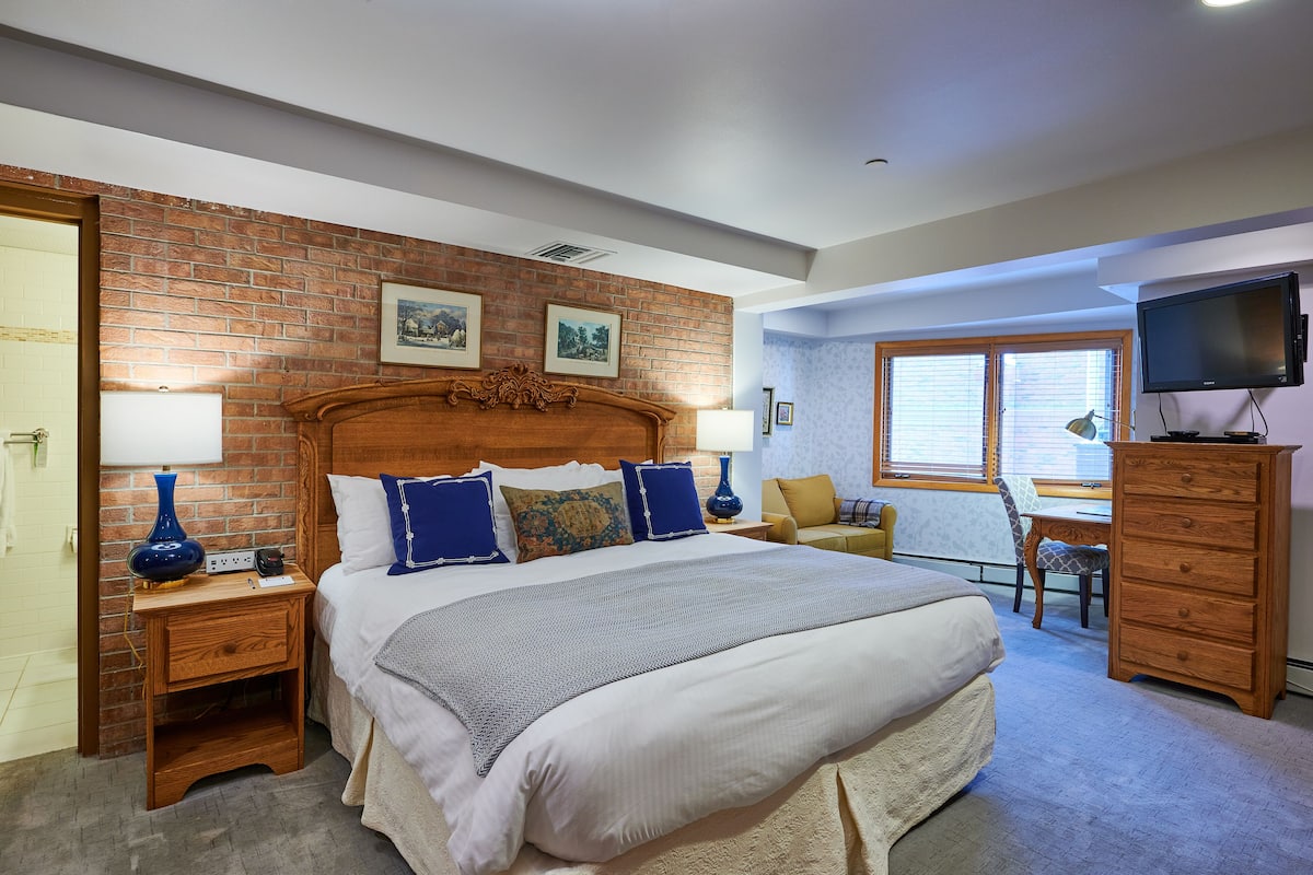 in-room safe, individually decorated, iron/ironing board, free wifi