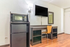 1 habitación, escritorio, wifi gratis y ropa de cama 
