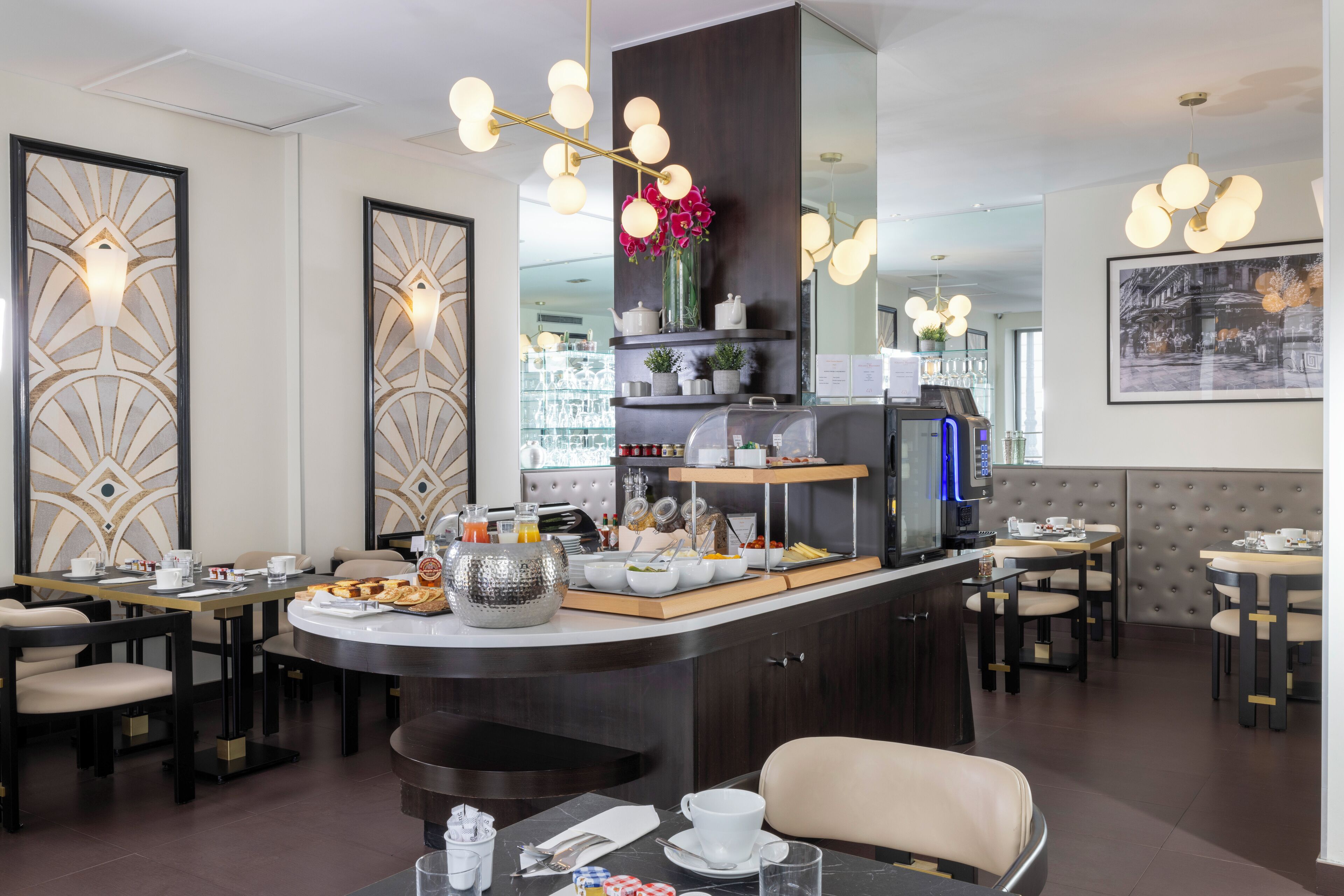 daily buffet breakfast for a fee