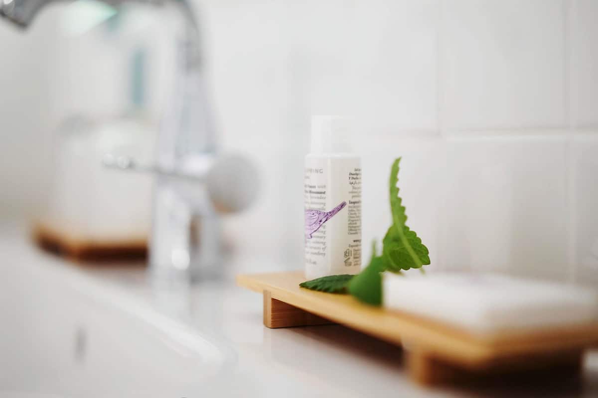 Luxe beddengoed, een minibar, een kluis op de kamer, een bureau