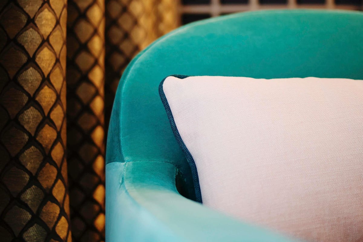 Luxe beddengoed, een minibar, een kluis op de kamer, een bureau