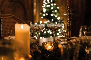 Se sirven almuerzos y cenas, cocina internacional