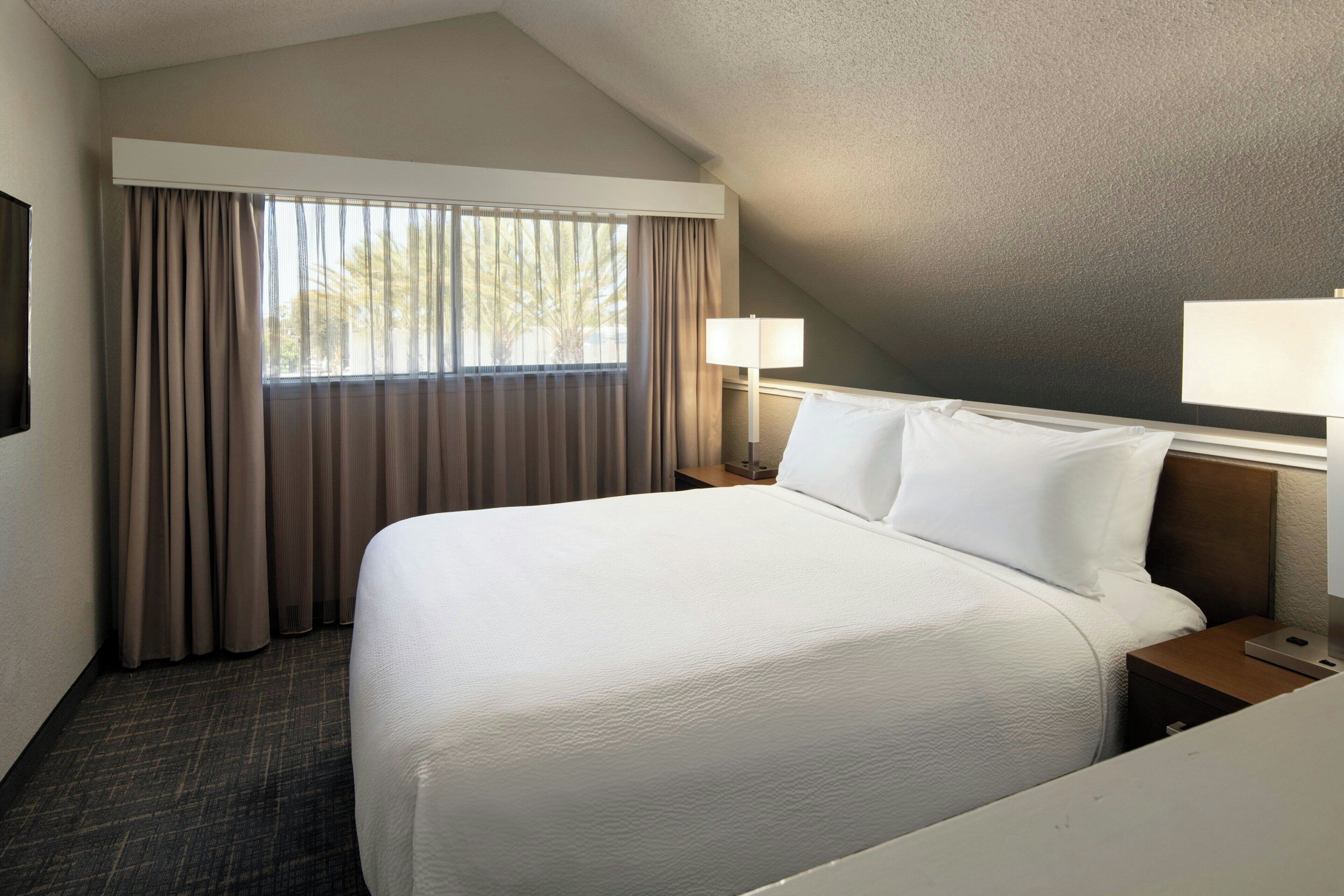 Suite, 1 Bedroom (Second Bed in Loft) | Premium bedding, blackout drapes, iron/ironing board, WiFi (free)