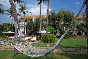 Outdoor pool, pool loungers
