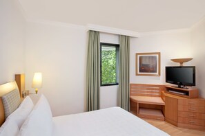 Premium bedding, minibar, in-room safe, desk