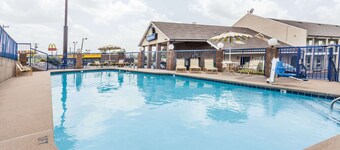 Days Inn by Wyndham Nashville North/Opryland Area