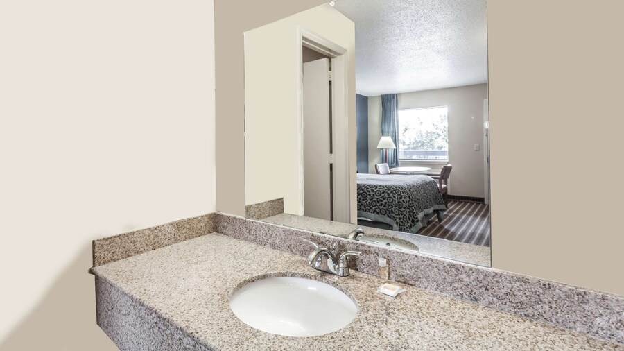 Days Inn by Wyndham Nashville North/Opryland Area