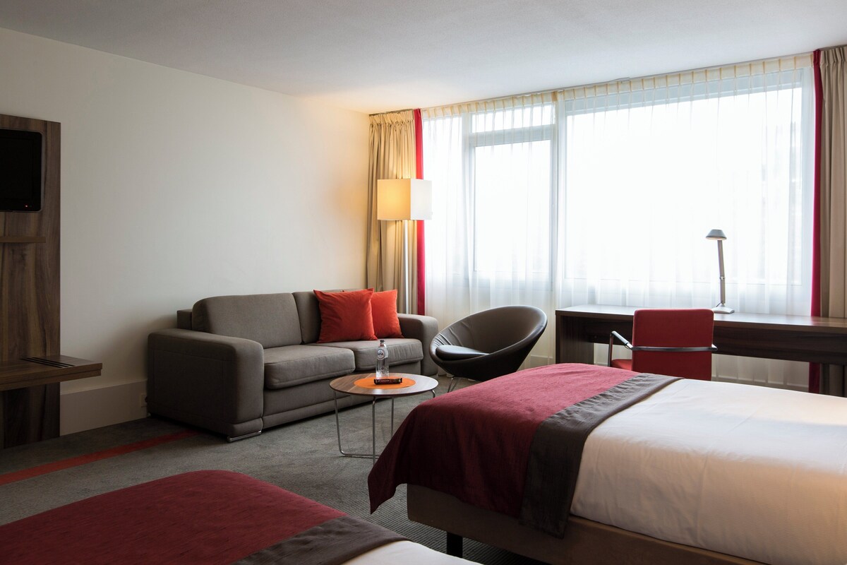 Suite, Multiple Beds