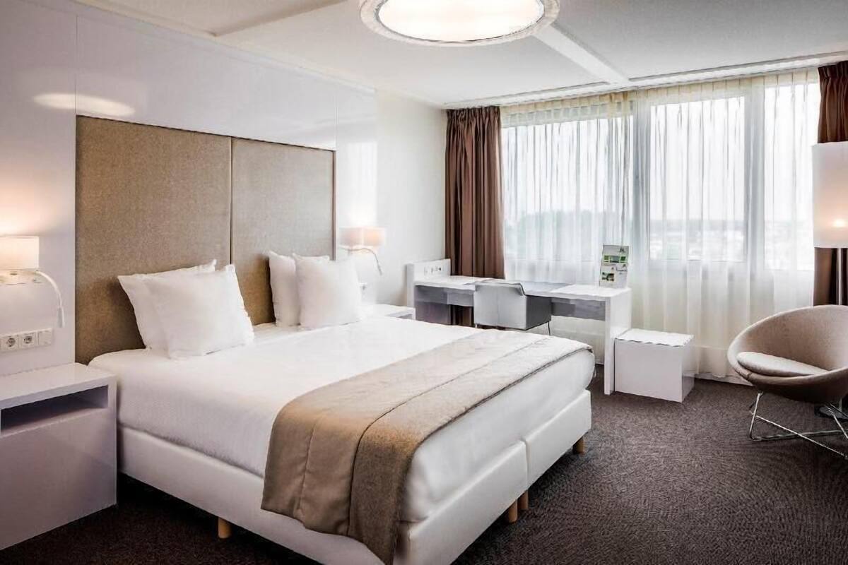 Minibar, in-room safe, desk, blackout curtains