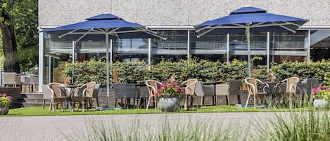 Sun deck