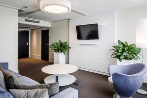 Suite, 1 Bedroom, City View