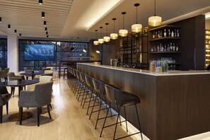 2 bars/lounges, poolside bar