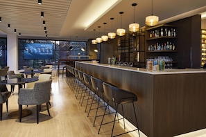 2 bars/lounges, poolside bar