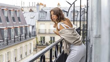 Minibar, in-room safe, desk, laptop workspace