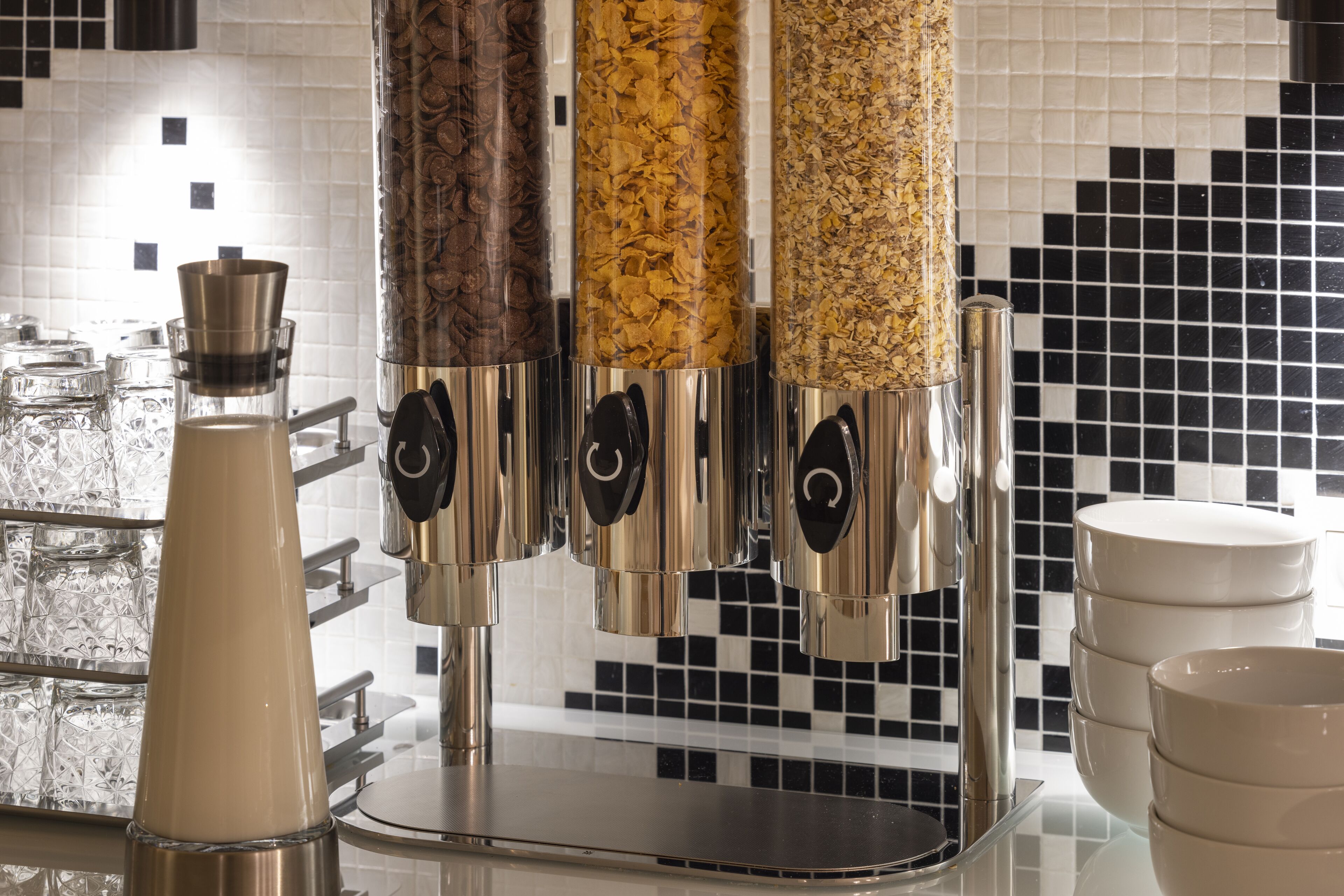 daily buffet breakfast (eur 21 per person)