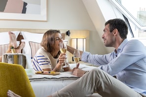 Minibar, in-room safe, desk, laptop workspace