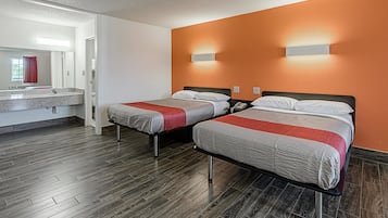 Espace de travail pour ordinateur portable, fer et planche Ă repasser