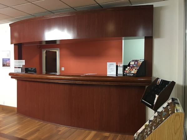 Reception - Motel 6 Staunton, VA (Staunton)