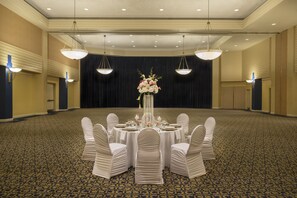 Banquet hall - Toronto Don Valley Hotel and Suites (Toronto)