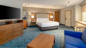 Executive Suite, 1 King Bed | Premium bedding, pillowtop beds, desk, laptop workspace