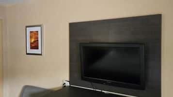 Premium bedding, memory foam beds, iron/ironing board, free WiFi