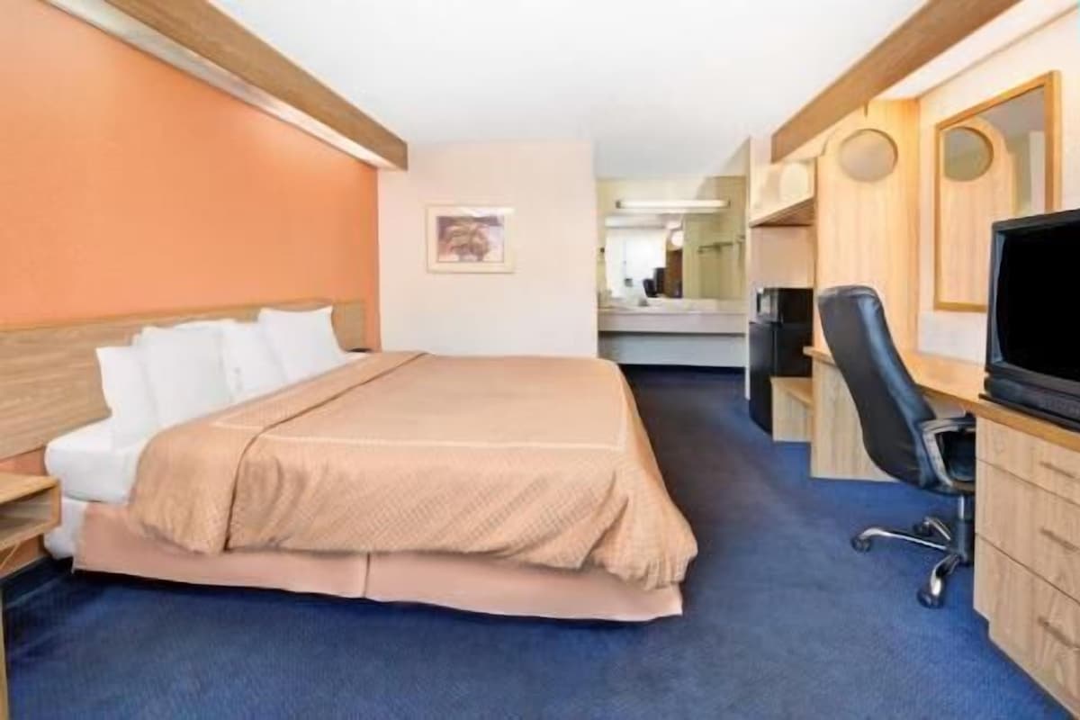 Sengetøy av topp kvalitet, memory foam-senger og strykejern/-brett