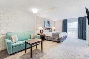 Suite, 1 cama de matrimonio grande, no fumadores, bañera de hidromasaje | Sábanas de algodón egipcio, ropa de cama de alta calidad, escritorio