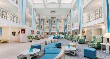 The Blu Hotel Blue Ash Cincinnati, an Ascend Collection Hotel