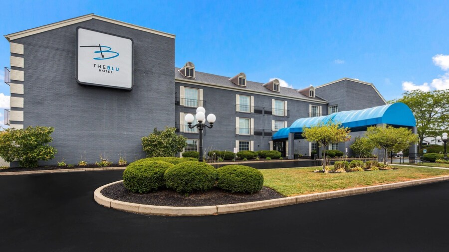 The Blu Hotel Blue Ash Cincinnati, an Ascend Collection Hotel