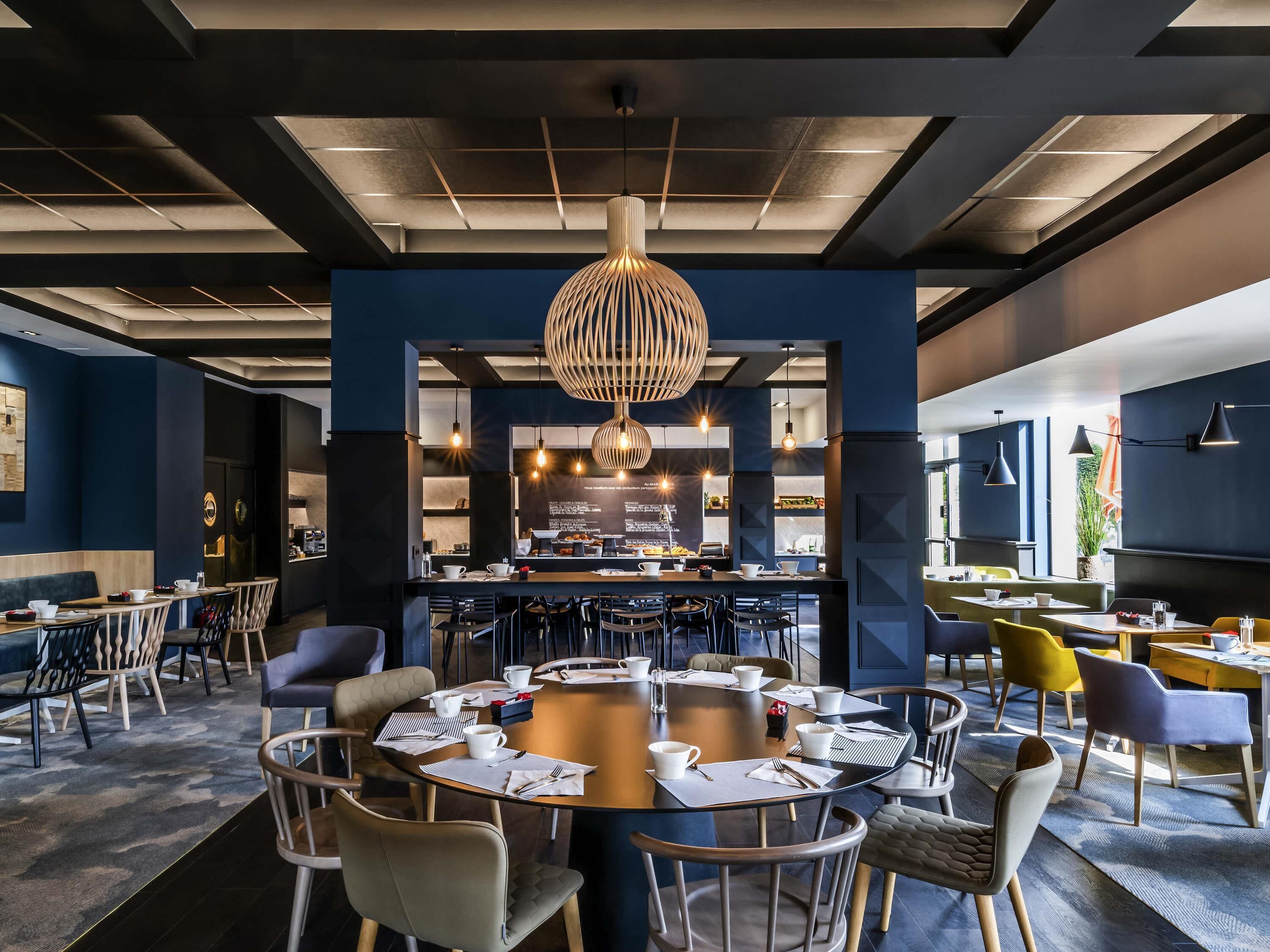 daily buffet breakfast (eur 19 per person)