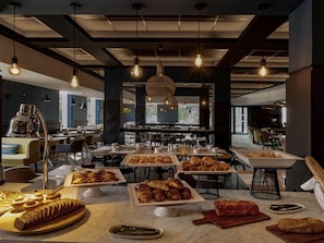 Daily buffet breakfast (EUR 19 per person)