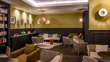 Con servicio de desayunos, comidas y cenas