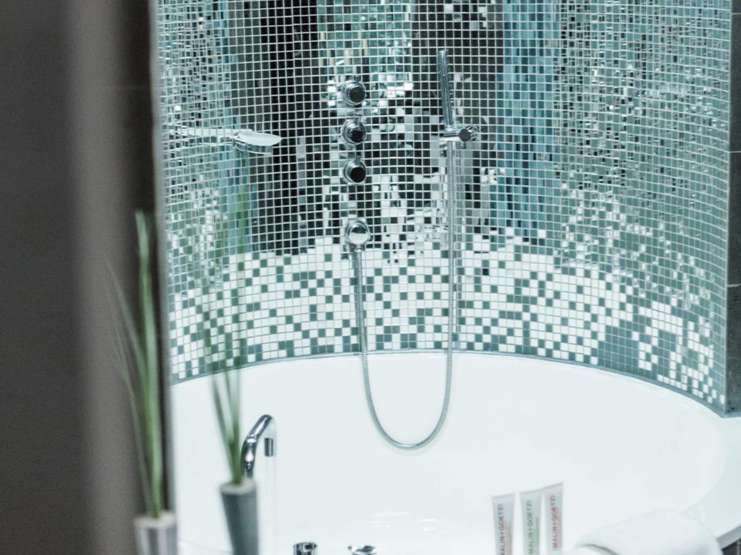 Photo - Royalton New York