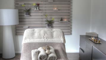 Sauna, hot tub, body treatments, aromatherapy, hot stone massages
