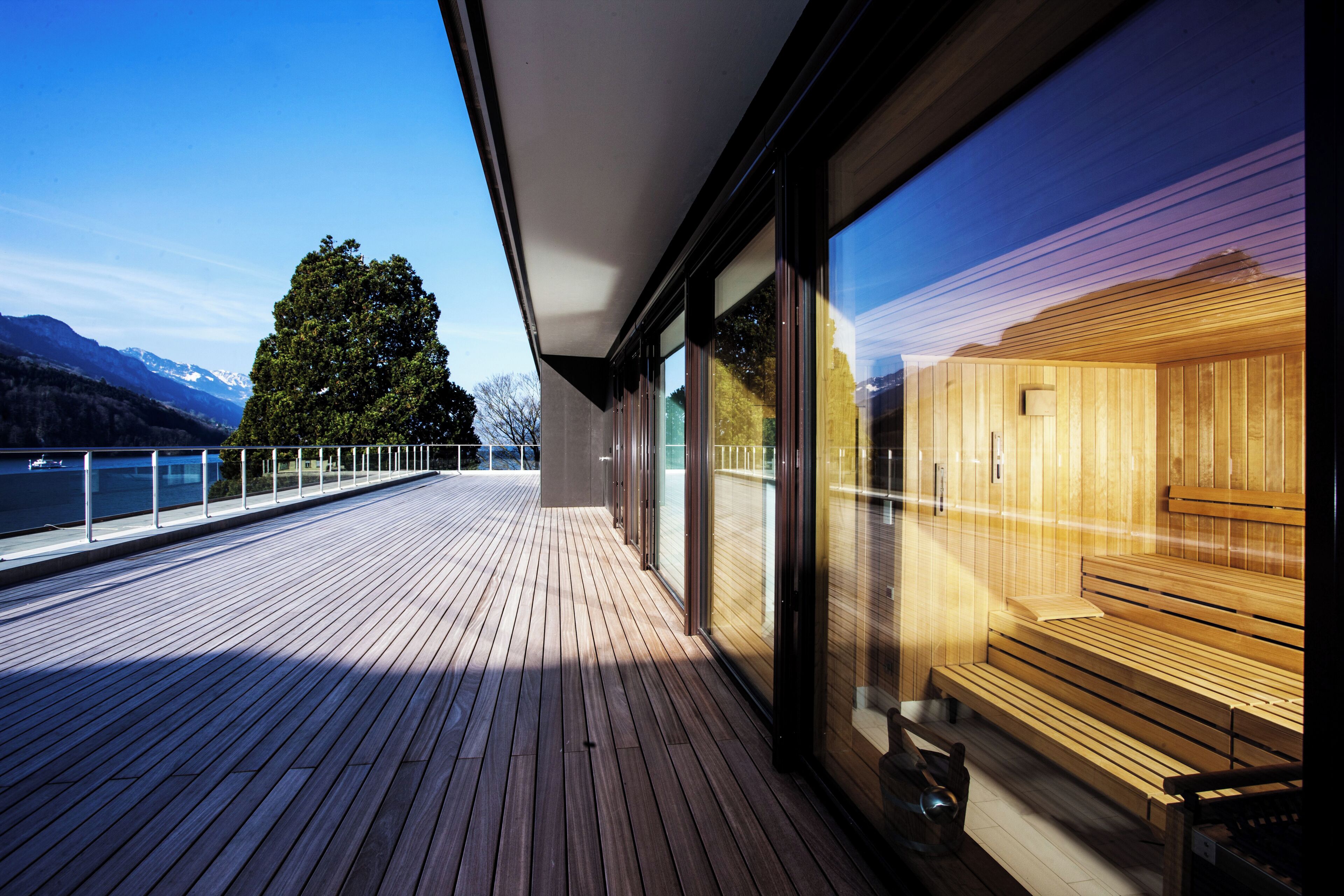 Sauna, Whirlpool, Körperbehandlungen, Aromatherapie, Warmsteinmassagen