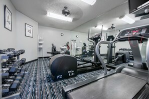 Fitness facility - Quality Inn & Suites Brownsburg - Indianapolis West (Brownsburg)