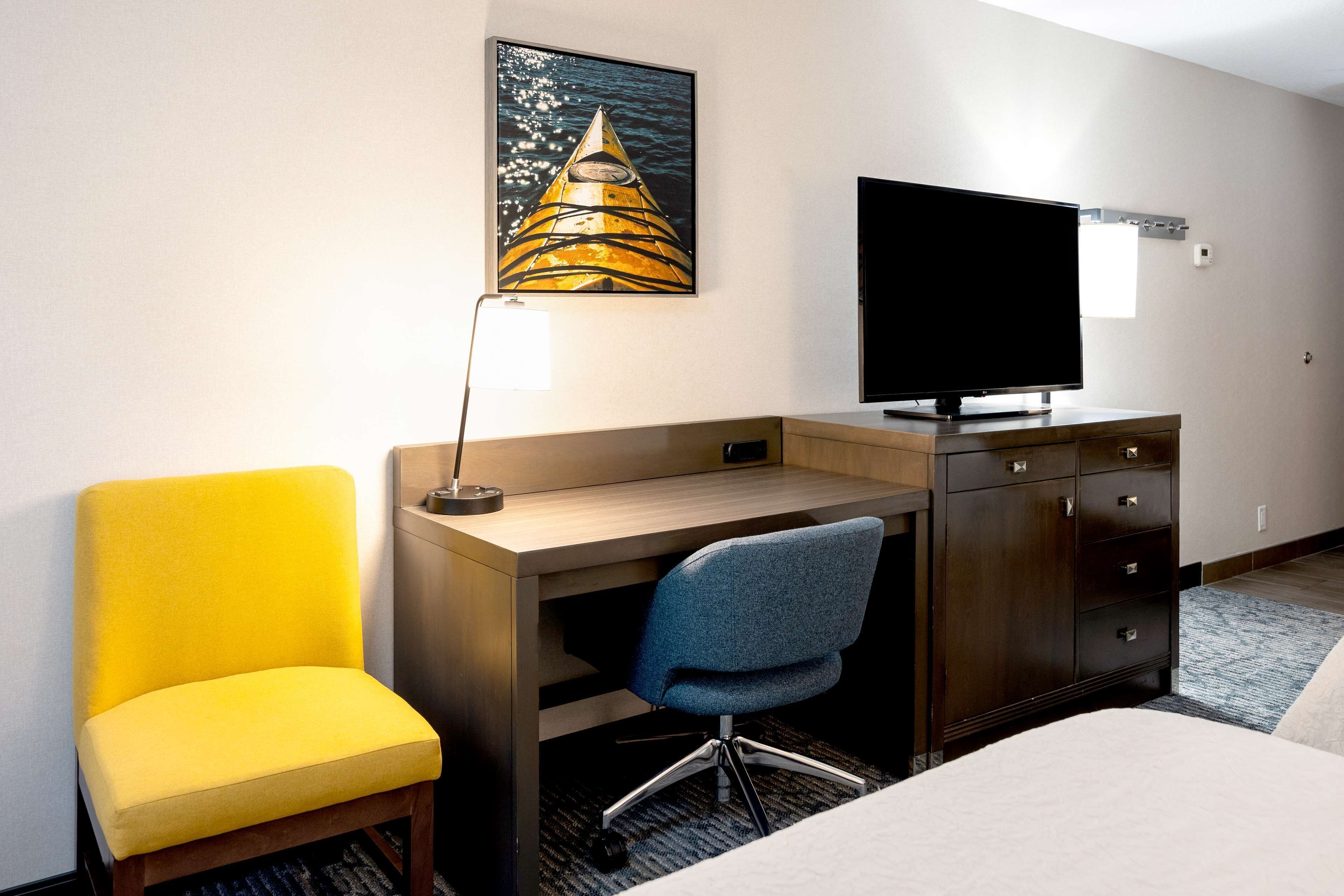 premium bedding, down duvets, pillow-top beds, desk